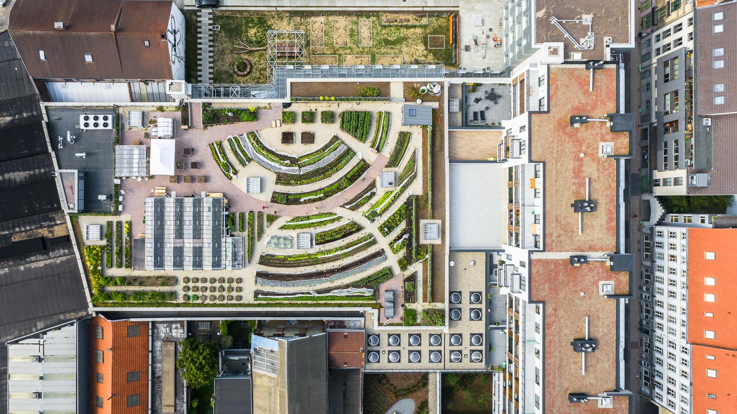 Jourdan Garden Brussel Etterbeek daktuin droneshot Zabra